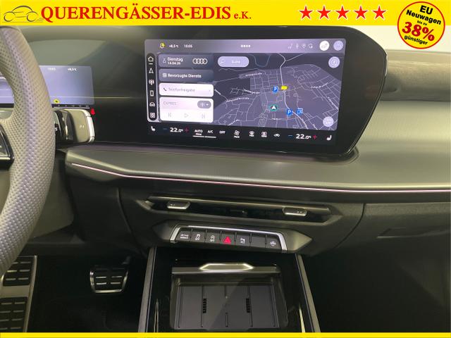 Audi / Q3 Sportback / Blau / / / TFSI 265 PS quattro S line Pano+TechPro+Matrix+AHK+HUD+Alu20+KlimaPlus+DCC+SONOS