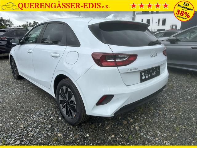 Kia Ceed Silver 1.5 T-GDI 6-Gang 