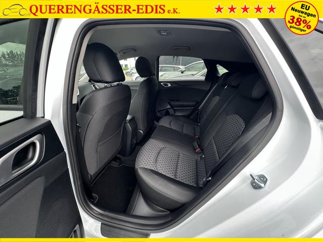 Kia Ceed Silver 1.5 T-GDI 6-Gang 