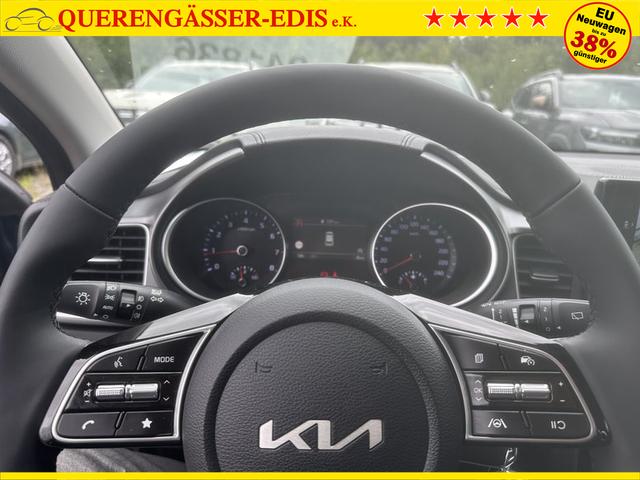 Kia Ceed Silver 1.5 T-GDI 6-Gang 