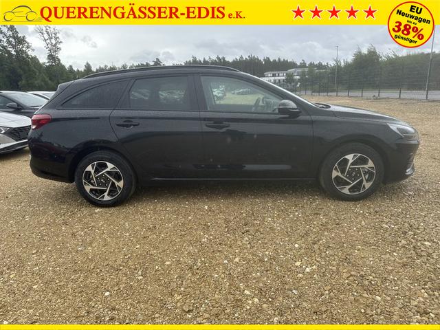 Hyundai i30 Kombi Family 1.5 T-GDI 7-Gang-DSG 
