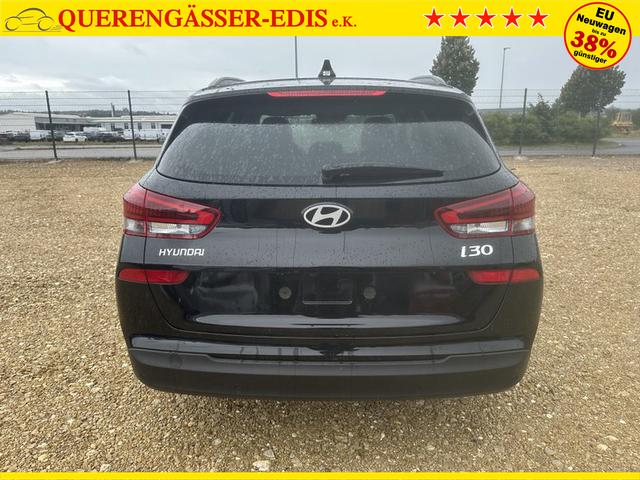 Hyundai i30 Kombi Family 1.5 T-GDI 7-Gang-DSG 
