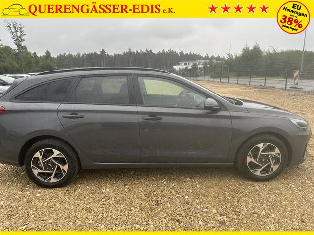 Hyundai i30 Kombi Family 1.5 T-GDI 7-Gang-DSG 