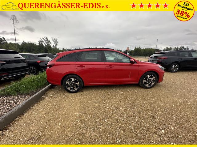 Hyundai i30 Kombi Family 1.5 T-GDI 7-Gang-DSG 