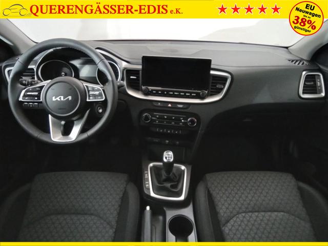 Kia Ceed Silver 1.5 T-GDI 6-Gang 