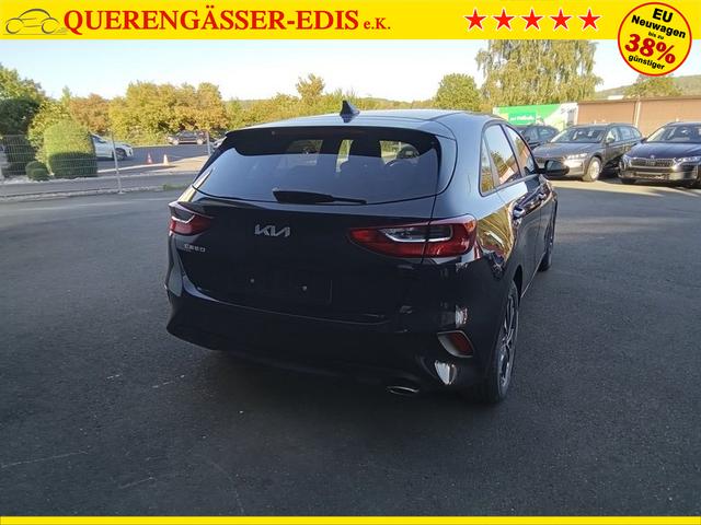 Kia Ceed Silver 1.5 T-GDI 6-Gang 