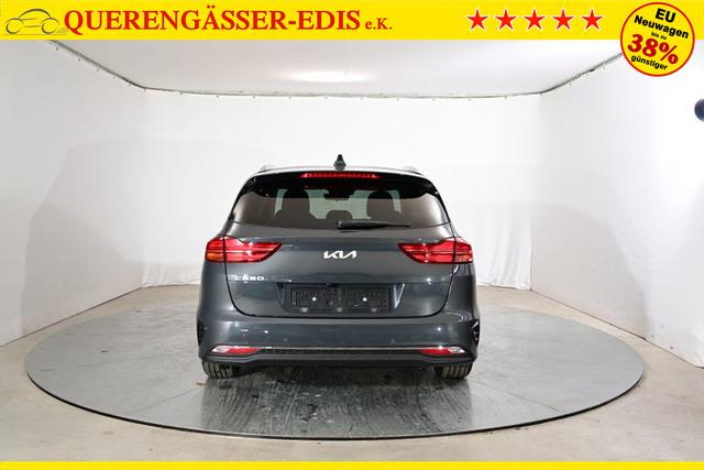 Kia Ceed Sportswagon Silver 1.5 T-GDI 6-Gang 