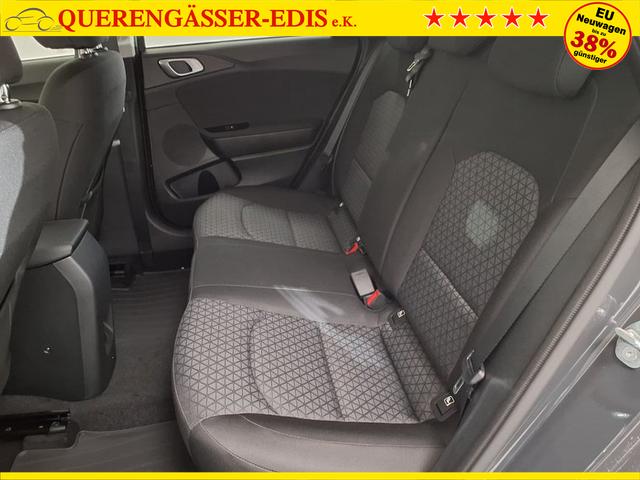 Kia Ceed Sportswagon Silver 1.5 T-GDI 6-Gang 