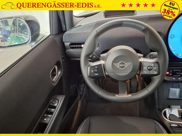 MINI Cooper C Essential Trim 1.5 7-Gang Steptronic 