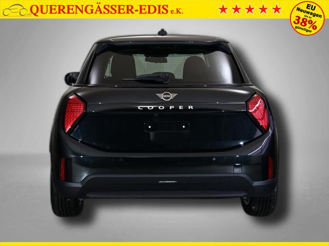 MINI Cooper C Essential Trim 1.5 7-Gang Steptronic 