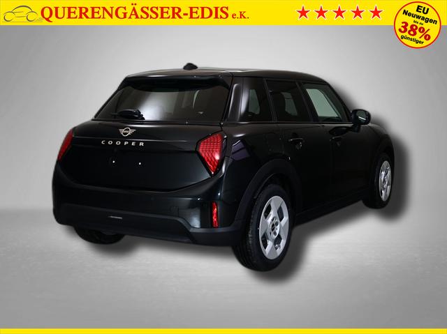MINI Cooper C Essential Trim 1.5 7-Gang Steptronic 