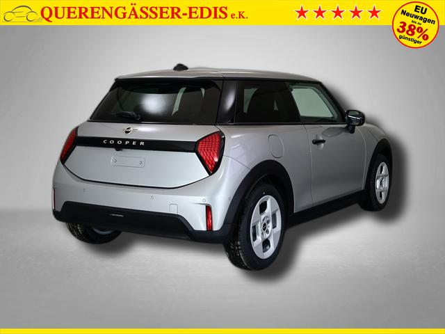 MINI Cooper C Essential Trim 1.5 7-Gang Steptronic 