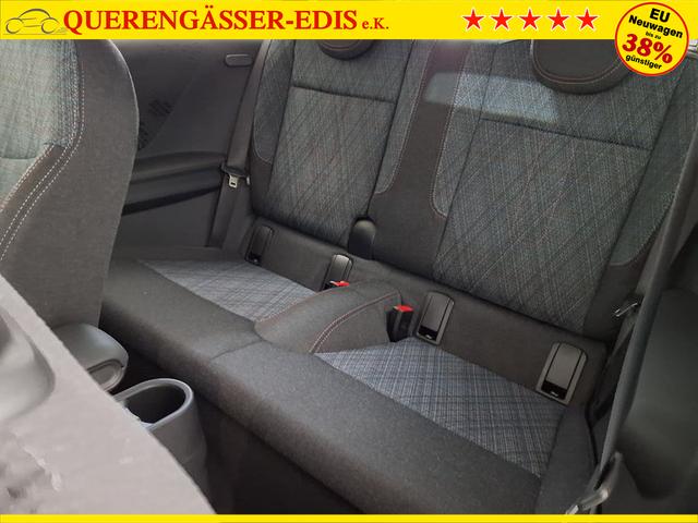 MINI Cooper C Essential Trim 1.5 7-Gang Steptronic 