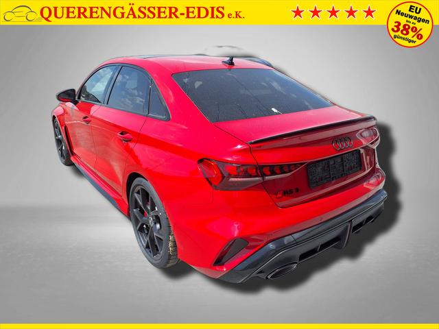 Audi RS3 Limousine 2.5 TFSI 7-Gang S tronic 