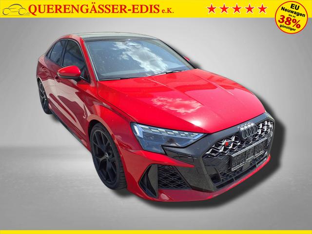 Audi RS3 Limousine 2.5 TFSI 7-Gang S tronic 