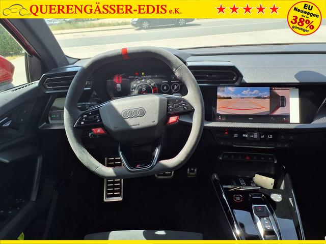 Audi RS3 Limousine 2.5 TFSI 7-Gang S tronic 