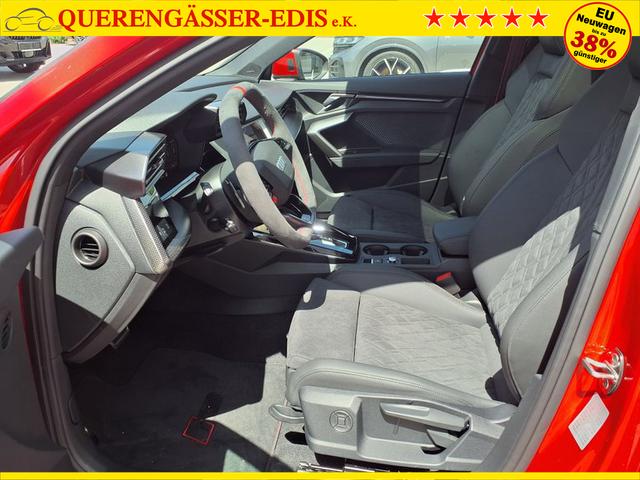 Audi RS3 Limousine 2.5 TFSI 7-Gang S tronic 