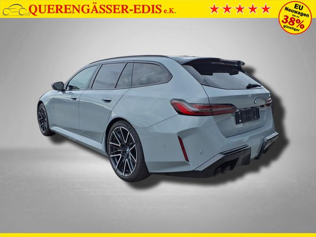 BMW M5 Touring 4.4 8-Gang Steptronic xDrive 