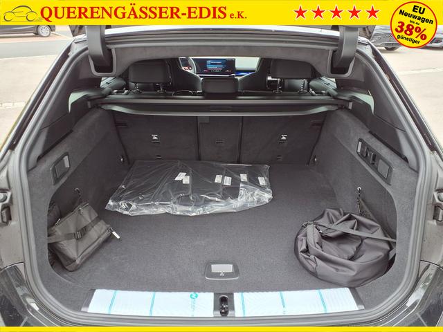 BMW M5 Touring 4.4 8-Gang Steptronic xDrive 