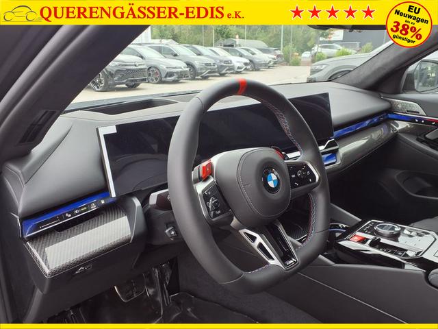 BMW M5 M 4.4 V8 Plug in Hybrid 8-Gang Steptronic 