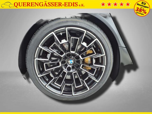 BMW M5 M 4.4 V8 Plug in Hybrid 8-Gang Steptronic 