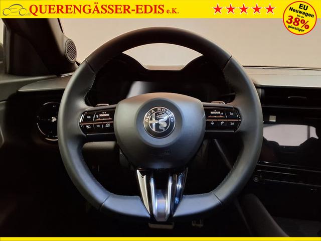 Alfa Romeo Junior Ibrida 1.2 VGT 48V-Hybrid 107 kW Speciale 
