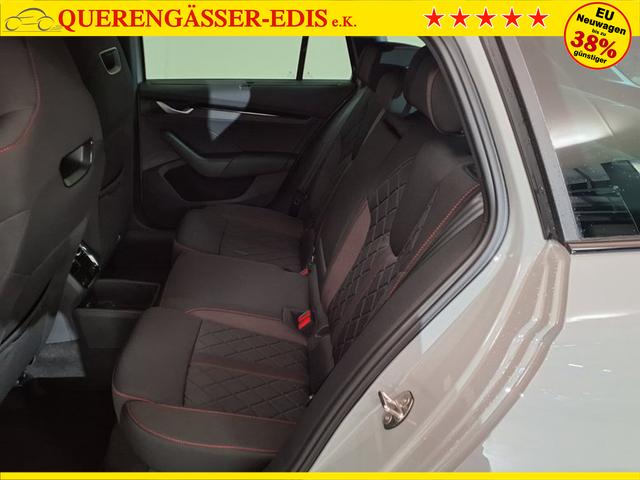 Skoda Octavia Combi RS 2.0 TSI 7-Gang-DSG 