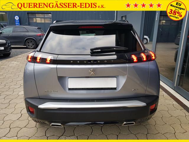 Peugeot / 2008 / Silber / / / 2008 GT 1,2 Automatik 96KW/130PS Navi, SHZ, Totwinkel