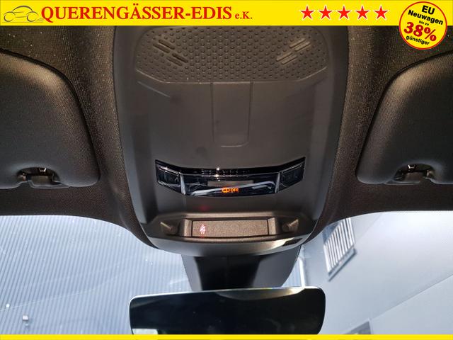 Peugeot / 2008 / Silber / / / 2008 GT 1,2 Automatik 96KW/130PS Navi, SHZ, Totwinkel