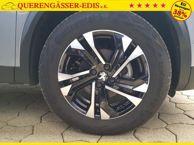 Peugeot / 2008 / Silber / / / 2008 GT 1,2 Automatik 96KW/130PS Navi, SHZ, Totwinkel