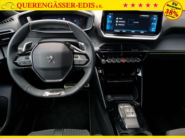 Peugeot / 2008 / Silber / / / 2008 GT 1,2 Automatik 96KW/130PS Navi, SHZ, Totwinkel