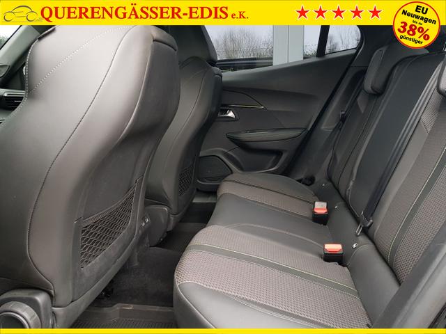 Peugeot / 2008 / Schwarz / / / 2008 GT 1,2 Automatik 96KW/130PS Navi, SHZ, Kamera, ACC