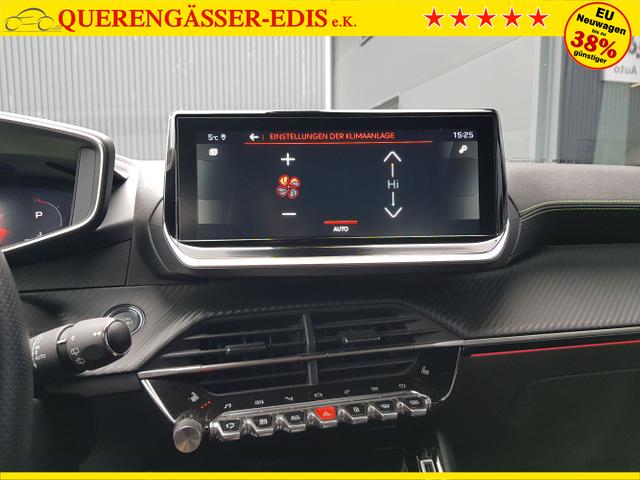 Peugeot / 2008 / Schwarz / / / 2008 GT 1,2 Automatik 96KW/130PS Navi, SHZ, Kamera, ACC