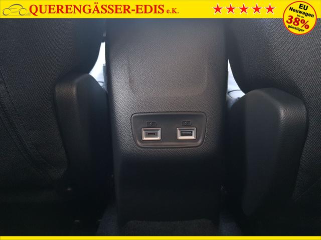Peugeot / 2008 / / / / 