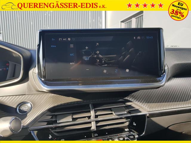 Peugeot / 2008 / Silber / / / 2008 Allure 1,2 PureTech 74KW/101PS Navi, SHZ, Kamera
