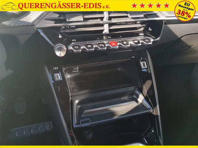 Peugeot / 2008 / Silber / / / 2008 Allure 1,2 PureTech 74KW/101PS Navi, SHZ, Kamera