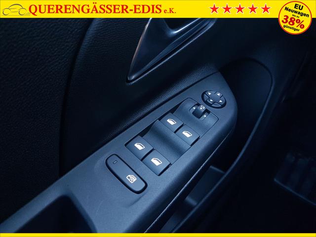 Opel / Corsa / Schwarz / / / Corsa GS 1,2 Hybrid Automatik 74KW/100PS Navi, SHZ, Klimaautomatik