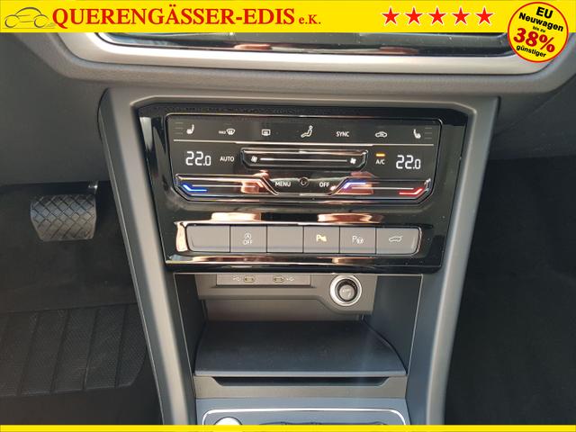 Volkswagen / Touran / Weiß / / / Touran Comfort Plus R-Line 1,5TSI DSG 110KW 7 Sitze, AHK, IQ-LED, Easy Open