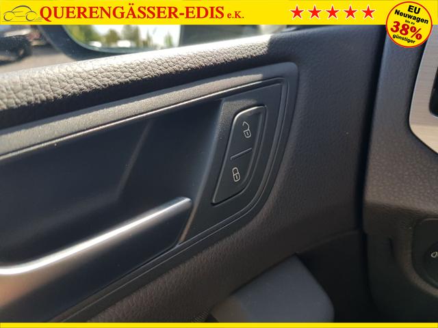 Volkswagen / Touran / Weiß / / / Touran Comfort Plus R-Line 1,5TSI DSG 110KW 7 Sitze, AHK, IQ-LED, Easy Open