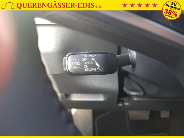 Skoda Karoq Selection 1,5TSI DSG 110KW/150PS Navi Columbus, SHZ, ACC, Virtual Pedal, Matrix LED 