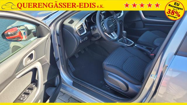 Kia Ceed SPIN 1.5 Spin*Navi*Shzg*Lhzg*PDC*Cam*16Zoll* 