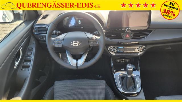 Hyundai i30 Kombi Smart SW Family*LED*Navi*Shzg*Lhzg*PDC*Cam*16Zoll* 
