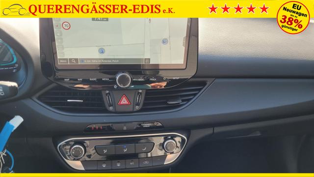 Hyundai i30 Kombi Smart SW Family*LED*Navi*Shzg*Lhzg*PDC*Cam*16Zoll* 