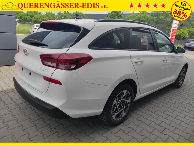 Hyundai i30 Kombi Smart SW DCT 1.5 MJ25*Navi*LED*Shzg*PDCv&h*Cam*16 