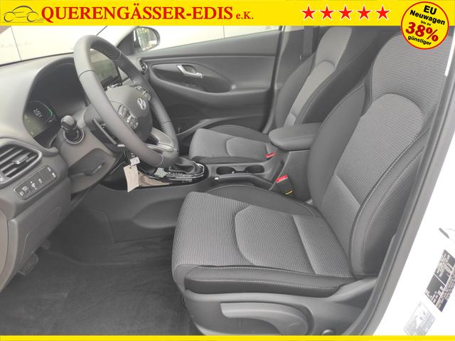 Hyundai i30 Kombi Smart SW DCT 1.5 MJ25*Navi*LED*Shzg*PDCv&h*Cam*16 
