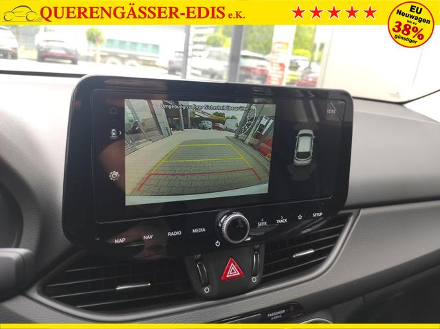 Hyundai i30 Kombi Smart SW DCT 1.5 MJ25*Navi*LED*Shzg*PDCv&h*Cam*16 