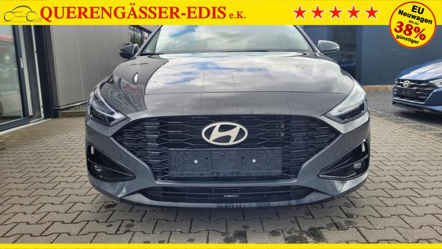 Hyundai i30 Family HB Family*Navi*LED*Shzg*Lhzg*PDC*Cam*16Zoll* 