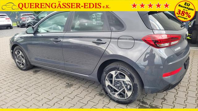 Hyundai i30 Family HB Family*Navi*LED*Shzg*Lhzg*PDC*Cam*16Zoll* 