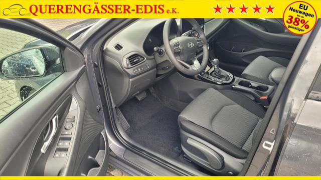 Hyundai i30 Family HB Family*Navi*LED*Shzg*Lhzg*PDC*Cam*16Zoll* 