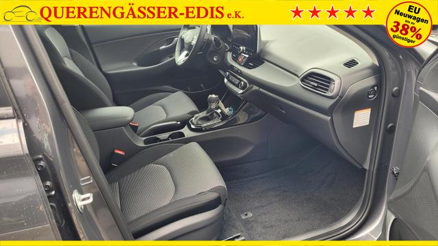 Hyundai i30 Family HB Family*Navi*LED*Shzg*Lhzg*PDC*Cam*16Zoll* 
